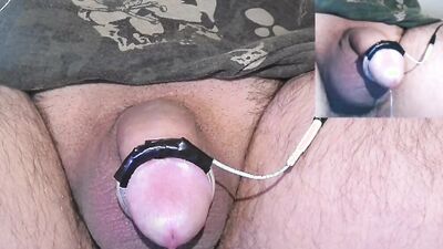 30 minutes of pure pleasure e-stim with a lot of wetness and a massive cumshot