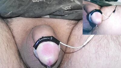 30 minutes of pure pleasure e-stim with a lot of wetness and a massive cumshot