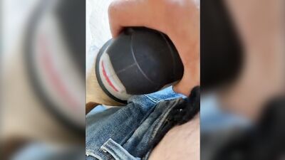 Muscular BUILDER doesn't want to work! He wants to FUCK!
