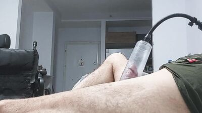 Disabled guy jerk off without playing with his fat cock but with a pumper!