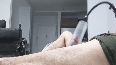 Disabled guy jerk off without playing with his fat cock but with a pumper!