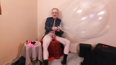 95) Daddy Pops Two Giant Balloons and Cums - Balloonbanger
