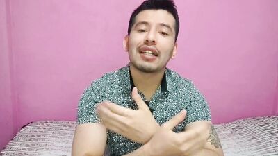 Mi verga de 23cm entrando en los culos de mi padrino y sus hijos colombianos ! Relato sexual