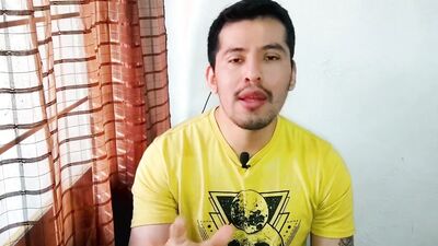 Tecnico del internet viene a mi casa y termina penetrandome con sus 20cm de vergota gruesa