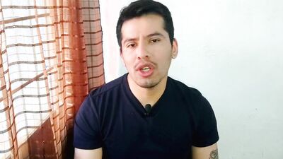 El carnicero me penetra con sus 19cm de verga en su negocio ! Me folla en el suelo.