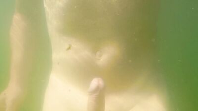 Handjob am Kanal