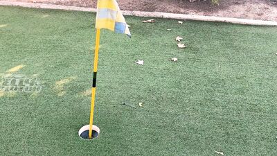Golf date turns into sneaky public fuck with hot redhead