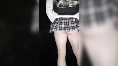 Crossdresser takes a long walk