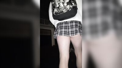 Crossdresser takes a long walk