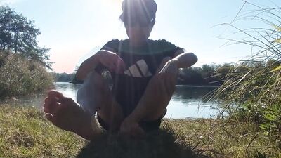 Caught wanking I stop my masturbation session outdoor but I still crave to cum cause I'm a horny boy