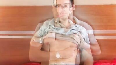Straight serviced by gay : Benoit gets sucked in spite of him
