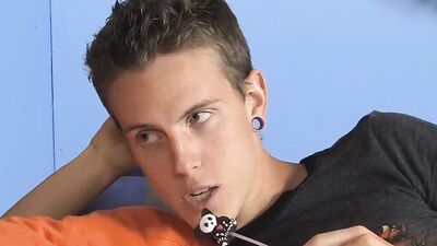 Twinks mutually fuck each other in ass