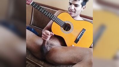 gay twink dando lechita