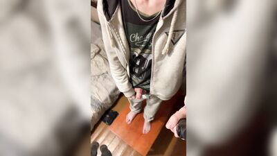 paid by subscriber, guy masturbates and cums on feet