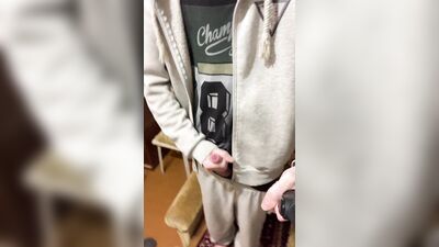 paid by subscriber, guy masturbates and cums on feet
