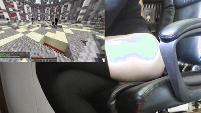 Femboy with tail plug in plays Minecraft TNT Run