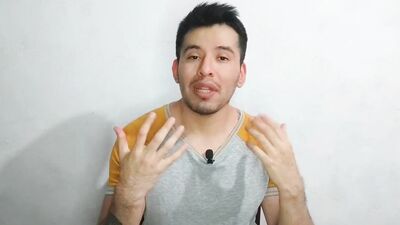 Joven medico es penetrado por su jefe el Doctor maduro dotado de 23cm de verga en el consultorio!