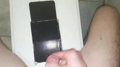 Cummed with a big dick and flooded everything with hot cum .