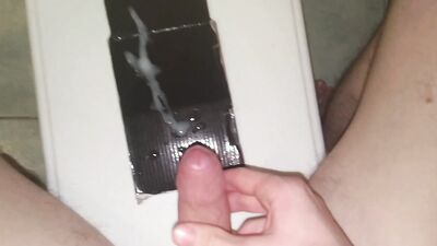 Cummed with a big dick and flooded everything with hot cum .