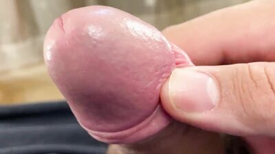 Look at my old cock and my balls