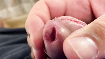 Look at my old cock and my balls