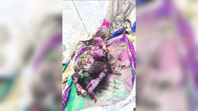 Dirty sluts Sissy fucks herself in the slime bath with a monster dildo