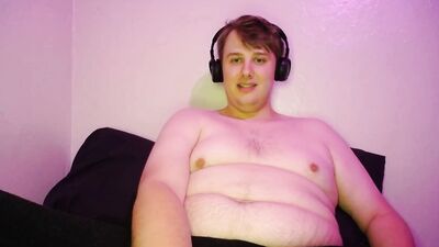Handsome, Chubby, Bi Dude Strokes His Huge Cock On Streamate