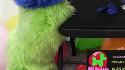 Murrsuit Looner Balloon Bouncing Video W/ Popping