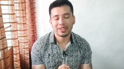 Mientras viajaba en el autobus le hice sexo oral a hombre dotado de 21cm... se vino en mi boca