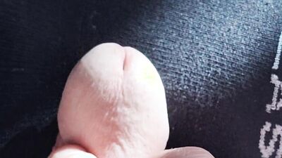 Wanking and cuming during watching porn