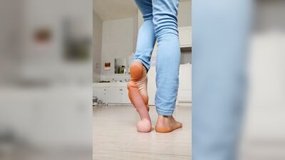 Footjob And Anal Fucking With Dildo Until Cumming