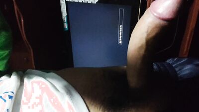 BIG COCK OF YOUNG MAN ENDS UP CUMMING IN SPURTS
