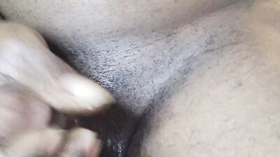Sexual solo vibrator with an explosive orgasm