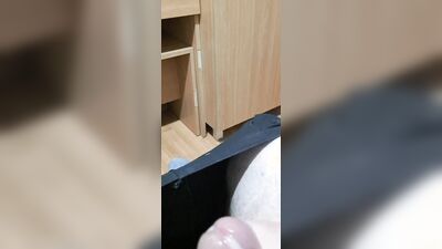 daddy beats his big cock and enjoys it in the palm of his hand