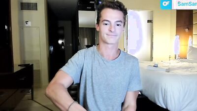 Fit boy with abs uses his butt plug on a livestream (Lovense)