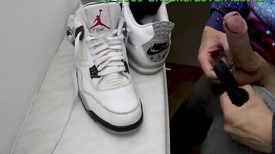 Unpacking and fun with Friends Jordan 4 and worn socks