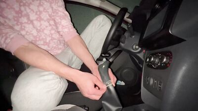 Sexy Twink Fuck him self in the car, gearshift, trailer hinge