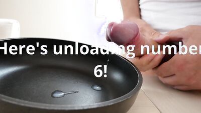 Watch me cum 29 TIMES on a black pan!
