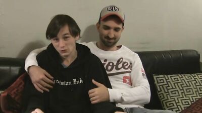 Sammy Australian 19yo Sissy Lad Worships & Satisfies His Aussie Lucas Hung Top At Home