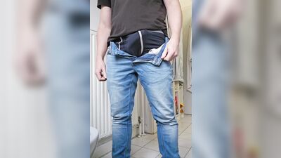 Piss in my jeans and t-shirt and finaly see my cum GerMANpiss