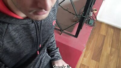 Amateur chap is giving his gay neighbor a juicy bj