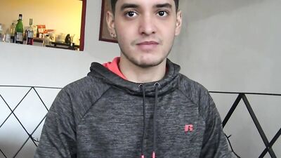 Amateur chap is giving his gay neighbor a juicy bj