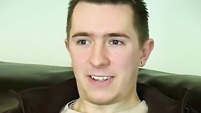 Amateur dude is playing with his pecker in front of the camera