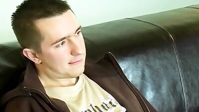Amateur dude is playing with his pecker in front of the camera