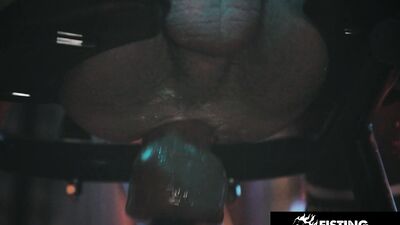 Muscle Hunk Serviced By Sexy Strangers - Devin Franco, Alpha Wolfe, Luca Del Rey
