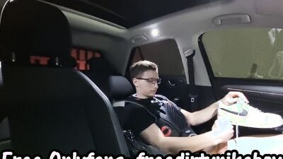 Air force Fick im auto