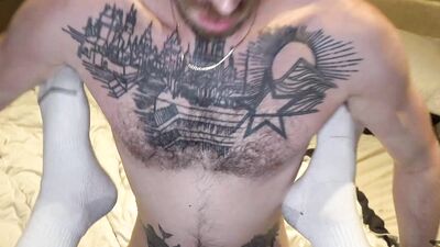 SLEEZY GUYS CUM SHARE RAW FUCK SESSION