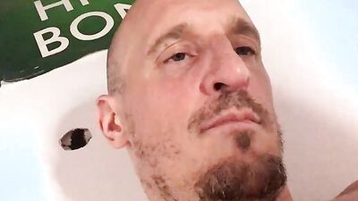 ex military man relaxed on webcam with his huge cock and hot ass