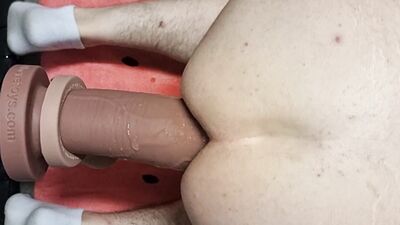 Str8 Aussie farting from Hankeys XL El Ray Dildo on Fucking Machine - Session 03