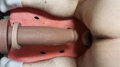 Str8 Aussie farting from Hankeys XL El Ray Dildo on Fucking Machine - Session 03
